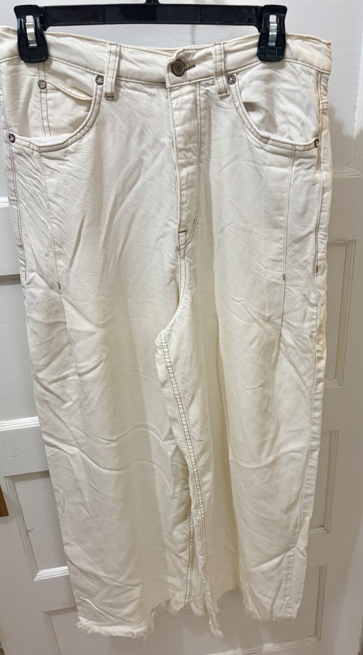 We The Free Womens Wide Leg Barrel Jeans Beige Denim High Rise Size 30 Raw Hem